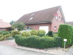 Bild: Rhauderfehn - großzügiges Einfamilienhaus mit Einliegerwohnung im Obergeschoss
