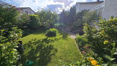 Bild: Beindersheim - Freistehendes 2-Fam. Haus mit mit Vor- und Rückgarten in ruhiger Lage in Beindersheim