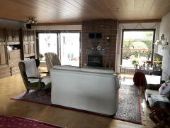 Bild: Otterstadt - Hochwertig saniertes Mehrgenerationenhaus mit moderner Ausstattung in absolut ruhiger Feldrandlage