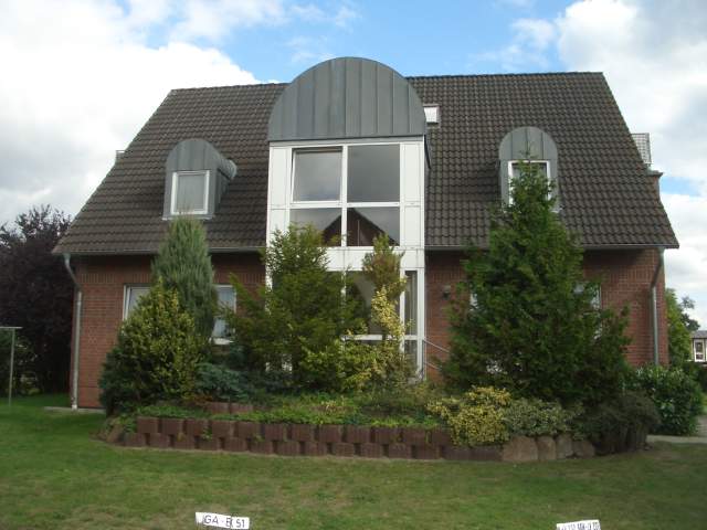 Bild: Gardelegen - Repäsentatives, freist. Zweifamilienhaus, exklusive Ausstattung; Baujahr 1995