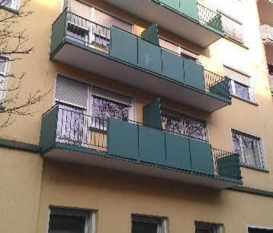 Bild: Ludwigshafen-FRIESENHEIM - frisch Sanierte 2 ZKB Eigentumswohnung in zentraler Citylage (saniert 2012)