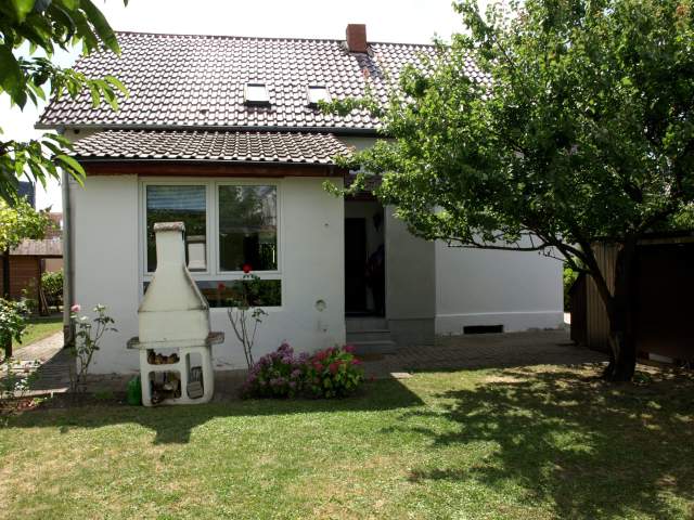 Bild: Mannheim - Freistehendes Einfamilienhaus in bevorzugter Wohnlage in Mannheim-Neuhermsheim
