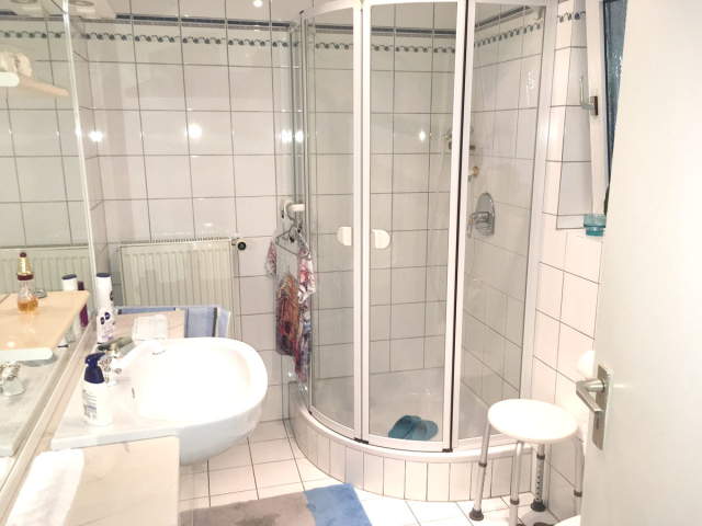 Bild: Rülzheim - Schönes Mehrfamilienhaus mit großem Grundstück in Rülzheim