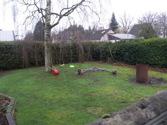 Bild: Moormerland - großzügiges 1-2 Familienhaus in Moormerland OT. Neermoor