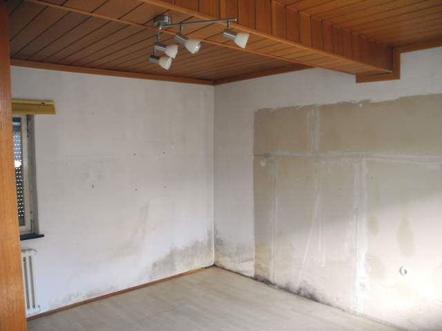 Bild: Worms - Handwerker anwesend? Einfamilienhaus in Worms