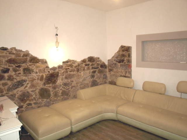 Bild: Hartha - Großes 1 Fam. Haus in ruhiger Lage zum fertigstellen.