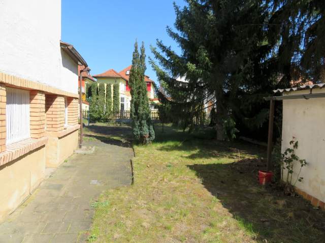 Bild: Lampertheim - Freistehendes Zwei-Fam. Haus in sehr guter Wohnlage in Lampertheim