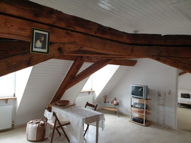 Bild: Neustadt an der Weinstraße - Sehr gepflegte 2-Zimmer Dachgeschoss-ETW im Herzen der historischen Altstadt von Neustadt/Weinstraße
