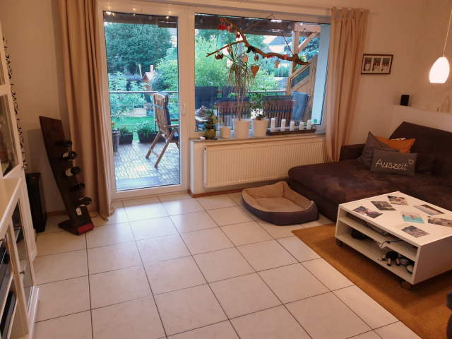 Bild: Hamm Am Rhein - Schöne, geräumige Doppelhaushälfte mit Garten und Garage in sehr ruhigem Wohngebiet in Hamm/Rhein