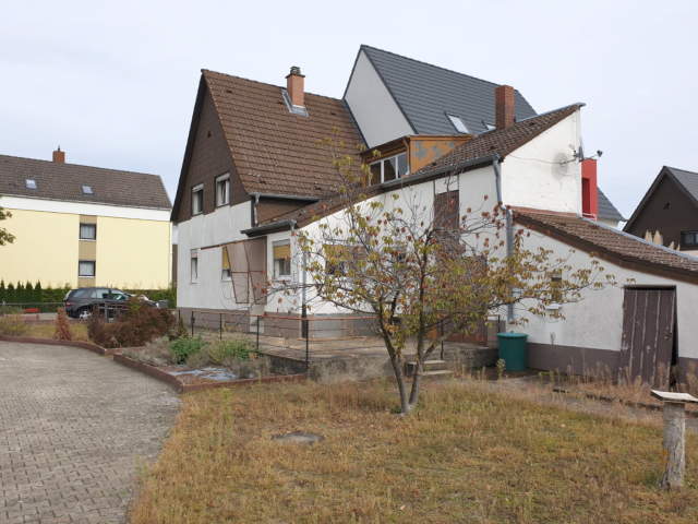 Bild: Mannheim - Für den geschickten Handwerker - DHH mit Potenzial in ruhigem Wohngebiet in MA-Rheinau