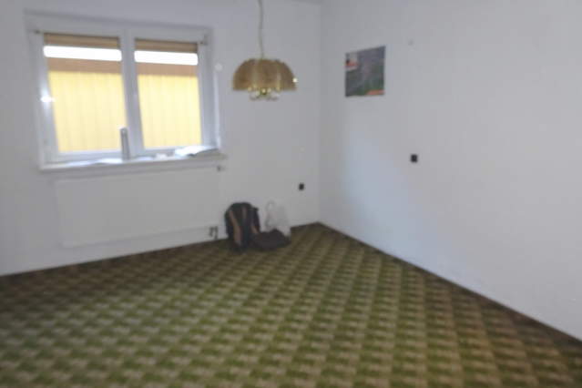 Bild: Insheim - Gemütliches freistehendes EFH mit Anbau in ruhiger Ortsrandlage von Insheim