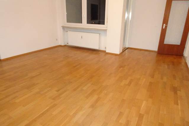 Bild: Eggenstein-Leopoldshafen - Freundliche 3 - Zimmer ETW mit Balkon ist leer in Eggenstein - Leopoldshafen