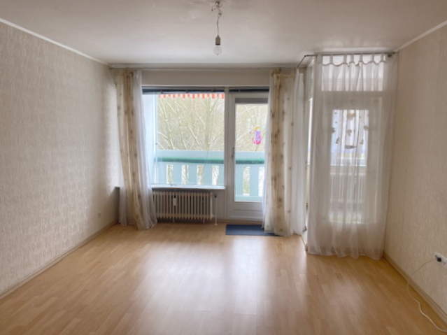 Bild: Glinde - Helle 4 Zimmerwohnung zentral gelegen