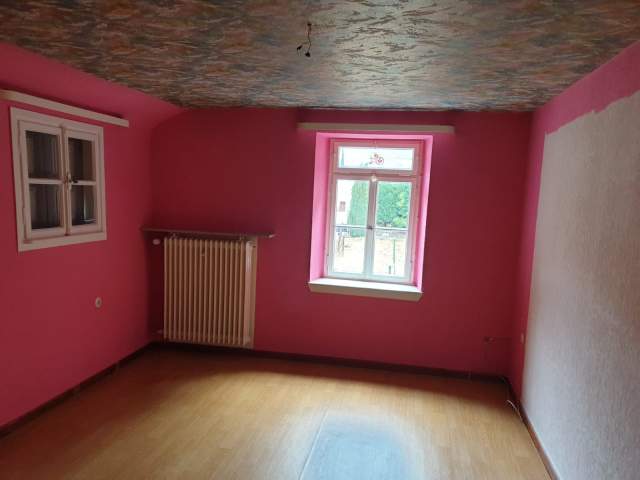 Bild: Neidenfels - FÜR HANDWERKER - idyllische DHH mit Terrasse, Garage und großem Grundstück in Hanglage in Neidenfels