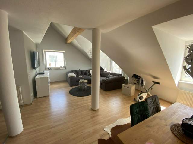 Bild: Büttelborn - Lichtdurchflutete 2,5 Zi Maisonette-ETW mit 3 PkW-Stellplätzen in Büttelborn-Klein Gerau