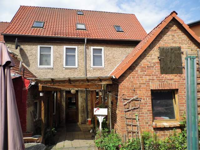 Bild: Altentreptow - Mehrfamilienhaus in zentraler Lage