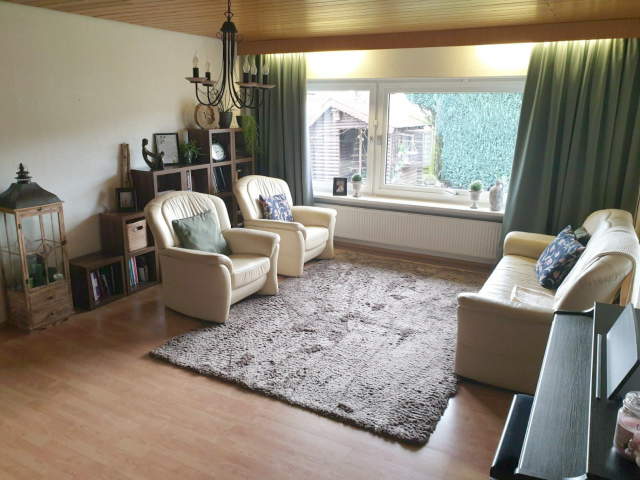 Bild: Hütschenhausen - Bungalow mit Einliegerwohnung