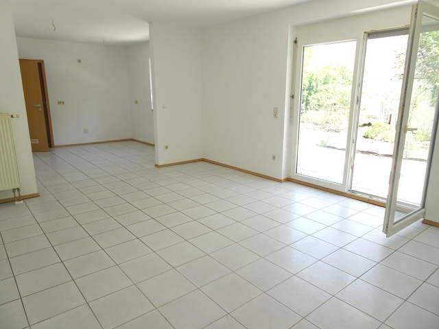 Bild: Leimersheim - Neuwertige Erdgeschosswohnung mit Terrasse und kleinem Gartenanteil