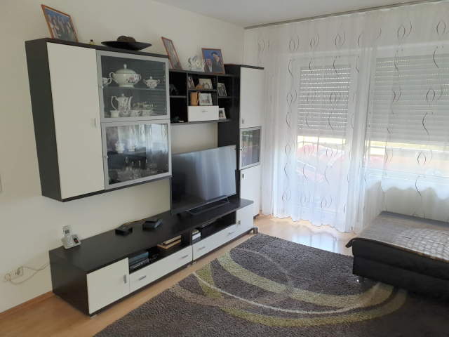 Bild: Frankenthal - Kernsanierte 4-Zimmer ETW mit Balkon, Garage und PkW-Stellplatz in FT-Flomersheim