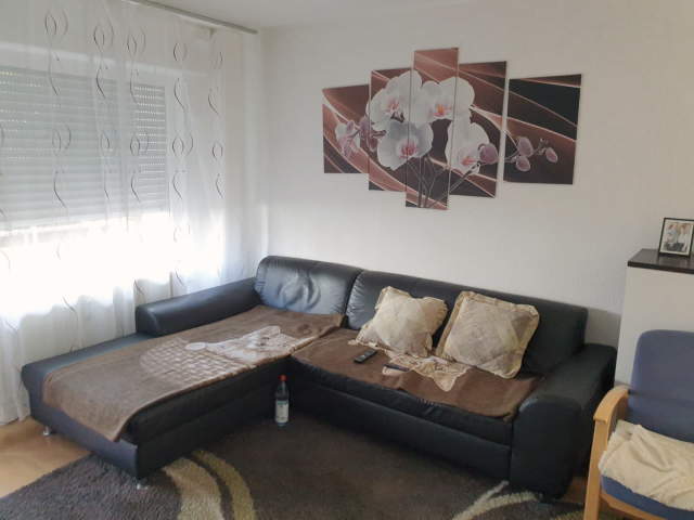 Bild: Frankenthal - Kernsanierte 4-Zimmer ETW mit Balkon, Garage und PkW-Stellplatz in FT-Flomersheim