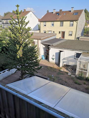 Bild: Pirmasens - Teilsaniertes Zweifamilienhaus mit Ladengeschäft und 3 Garagen