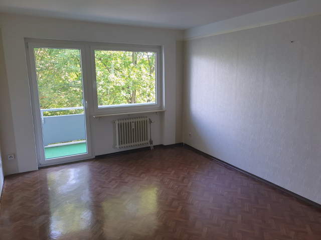 Bild: Frankenthal - Gepflegte 3,5 Zimmer ETW mit Balkon und PkW-Stellplatz in Frankenthal