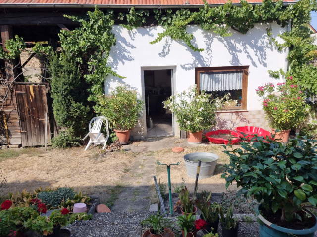 Bild: Ludwigshafen am Rhein - 3 Häuser auf 2 Grundstücken bilden einen idyllischen Innenhof mit dahinterliegendem Garten