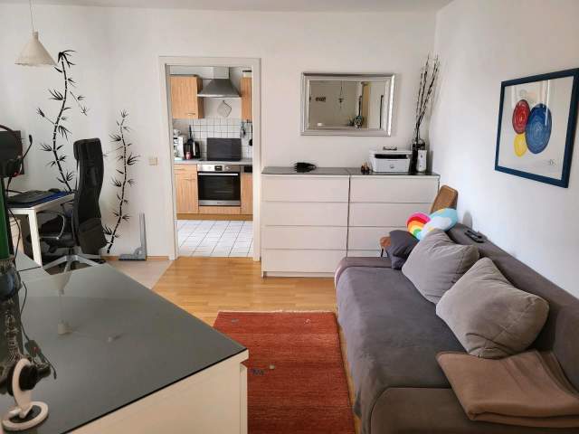Bild: Frankenthal - Gemütliche, renovierte 2-Zi. ETW mit Balkon und PkW-Stellplatz in Frankenthal-Süd