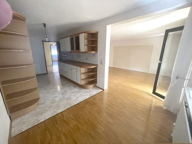 Bild: Mannheim - Sehr gepflegte 3,5 Zimmer ETW mit Balkon und TG-Stellplatz in bevorzugter Lage in Mannheim-Wallstadt