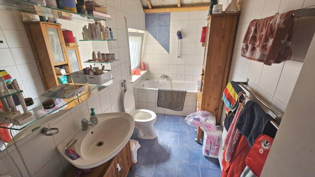 Bild: Gerolsheim - Sanierungsbedürftiges 2-Fam. Haus in ruhiger Lage in Gerolsheim