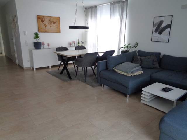 Bild: Waghäusel - Wunderschöne 2 - Zimmer ETW mit Balkon und Garage in Waghäusel - Wiesental