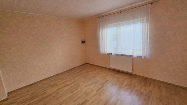 Bild: Heuchelheim bei Frankenthal - Geräumiges Haus für z.B. 2 Generationen in ruhiger Ortsrandlage in Heuchelheim