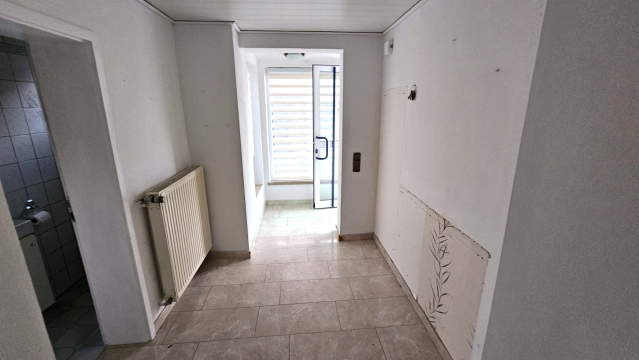 Bild: Frankenthal - Sehr gepflegtes EFH mit großem Garten und Garage in angenehmem Wohngebiet in Frankenthal