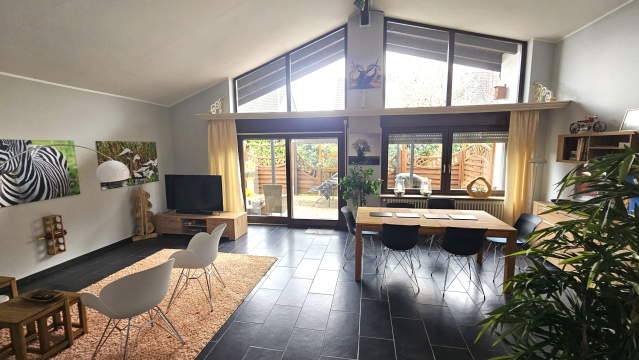 Bild: Hettenleidelheim - Exquisites Wohnen im renovierten Bungalow mit ELW in ruhigem Wohngebiet in Hettenleidelheim