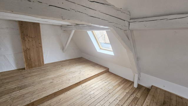 Bild: Neustadt an der Weinstraße - Ruhig gelegenes EFH (Haus- Hofbauweise) in 2. Reihe in Neustadt-MUSSBACH