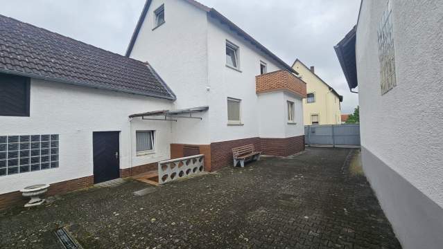 Bild: Alsbach-Hähnlein - Geräumiges EFH mit großem Garten, Garage und Hof in Alsbach-HÄHNLEIN