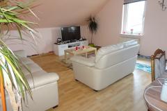 Bild: Böhl-Iggelheim - Helle 2 Zimmer DG- ETW in Böhl-Iggelheim