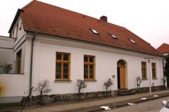 Bild: Putbus - Für Kapitalanleger - vermietetes MFH mit Balkonen u. Terr. in guter Lage in Putbus auf Rügen