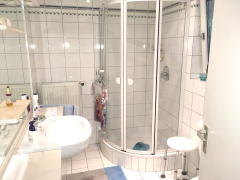 Bild: Rülzheim - Schönes Mehrfamilienhaus mit großem Grundstück in Rülzheim