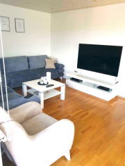 Bild: Erbach - Top gepflegte DHH mit ELW als MFH in absolut ruhiger Ortsrandlage mit herrlichem Fernblick
