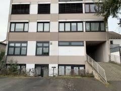 Bild: Enkenbach-Alsenborn - Praxisräume zu verkaufen, Umbau zu einer Wohnug ist möglich