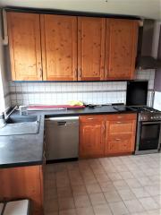 Bild: Itzehoe - Eigentumswohnung im 1. OG mit Balkon und PKW-Stellplatz, plus wohnlich ausgebautes Dachgeschoss