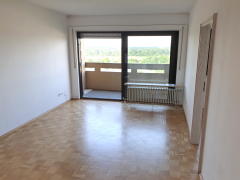 Bild: Neuhofen - Top gepflegte 2-Zimmer ETW mit Balkon und PkW-Stellplatz mit herrlichem Weitblick in Neuhofen