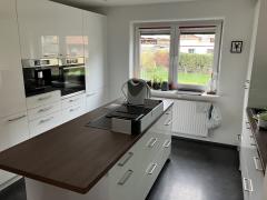 Bild: Busenberg - Sehr schönes und komplett saniertes Einfamilienhaus mit ELW in Busenberg