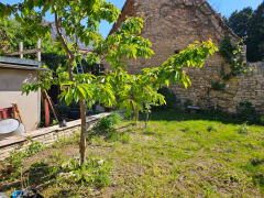 Bild: Eppelsheim - In 2004 voll saniertes 1- Zweifamilienhaus mit kleinem Garten und Hof